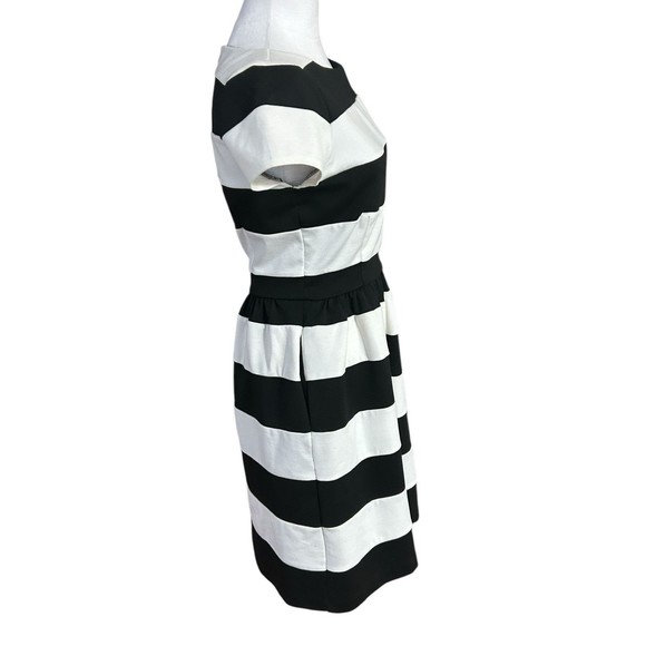 ELLE Women Black & White Striped Cap Sleeve w/Pockets Back Zip Mini Dress Size 6 - Picture 2 of 5